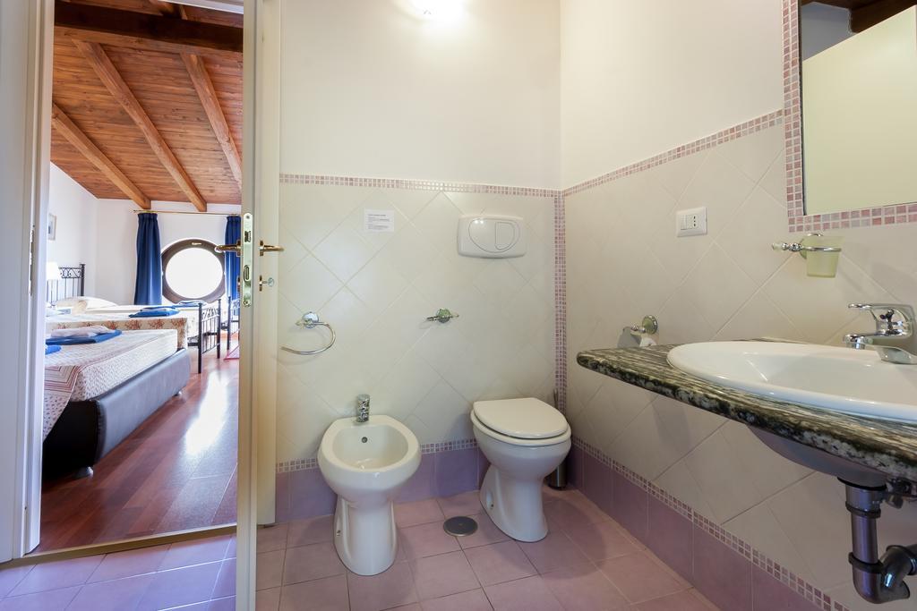 Relais Villaggio Azzurro Rome Bilik gambar